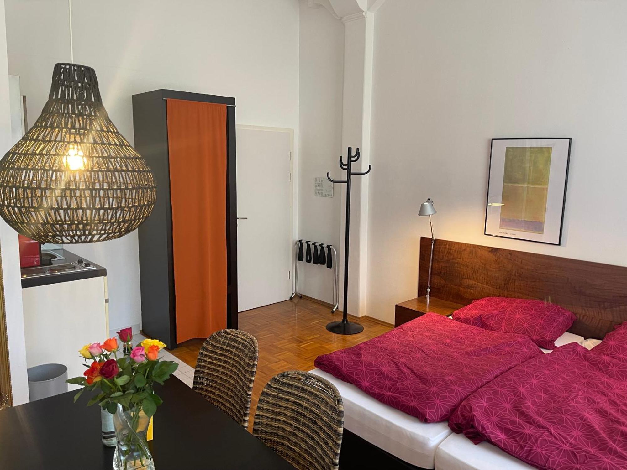 Whliving - Apartments & Studios In Констанц Екстер'єр фото